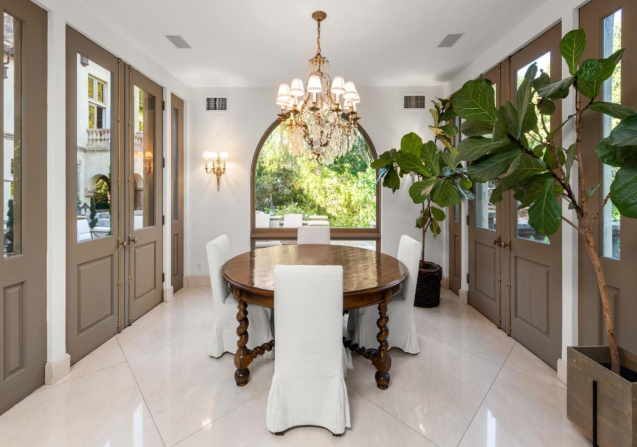 Carolwood Estate Villa